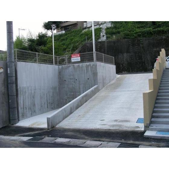Ｍパーク草牟田の外観・駐車場イメージ2枚目