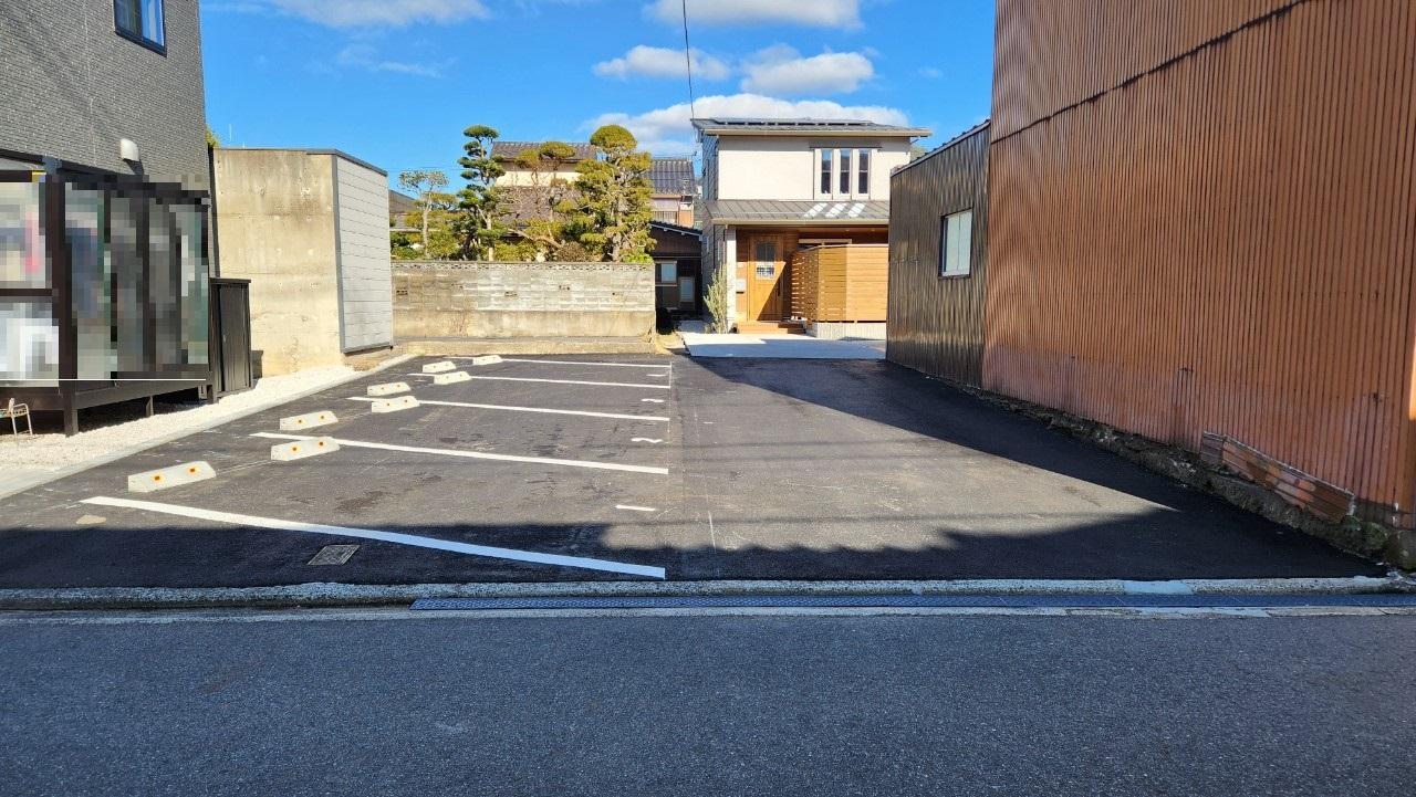 川端4-123駐車場の外観・駐車場イメージ1枚目