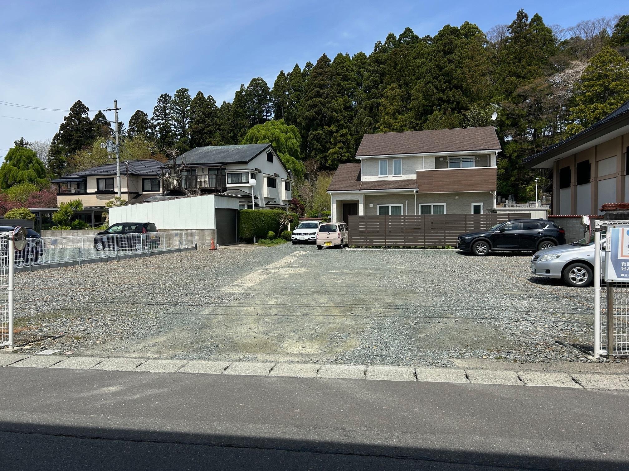 愛宕町パークＫの外観・駐車場イメージ1枚目