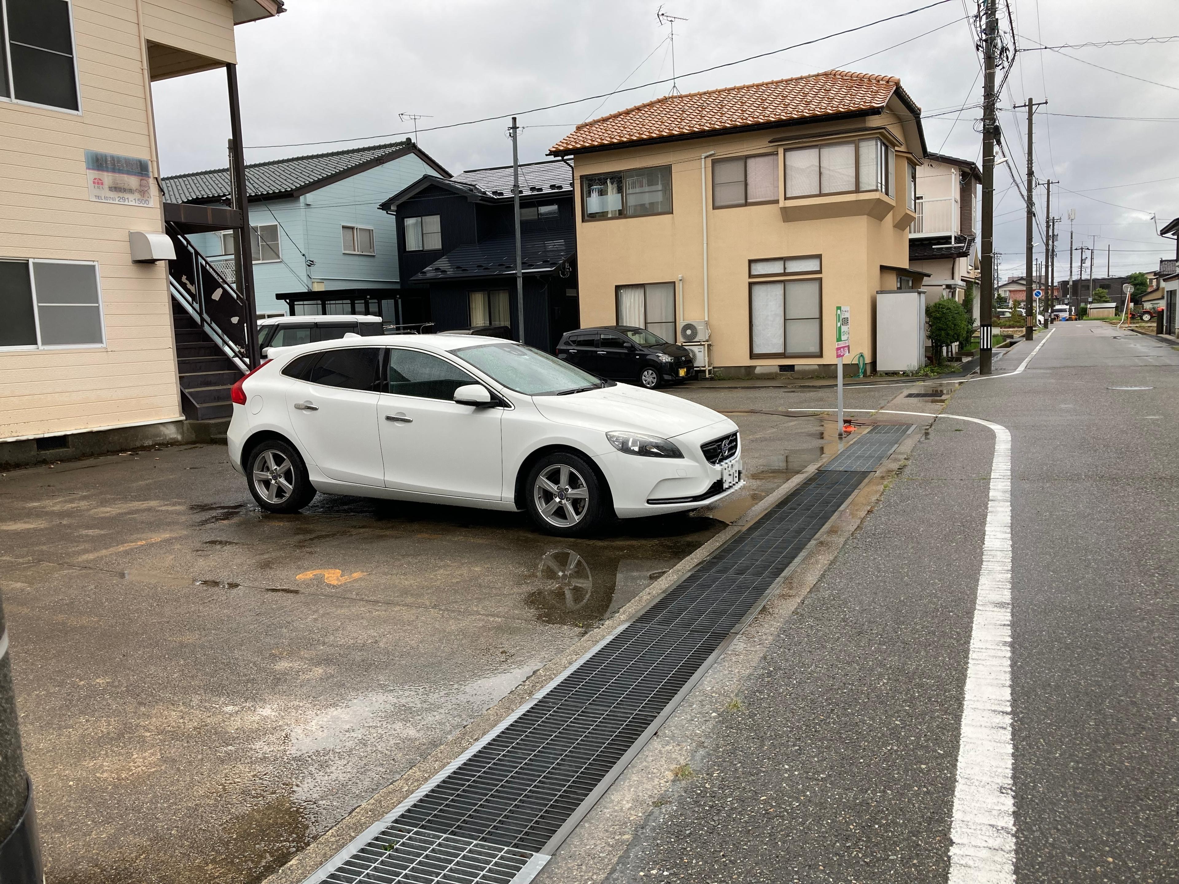 ハウス87月極駐車場の外観・駐車場イメージ3枚目