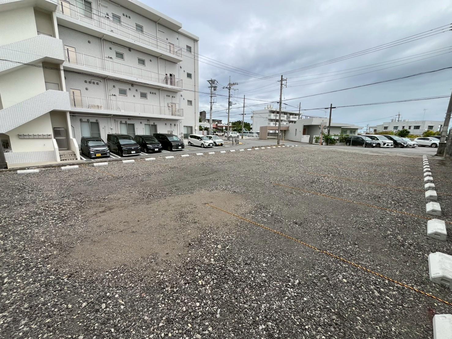 喜屋武駐車場の外観・駐車場イメージ1枚目