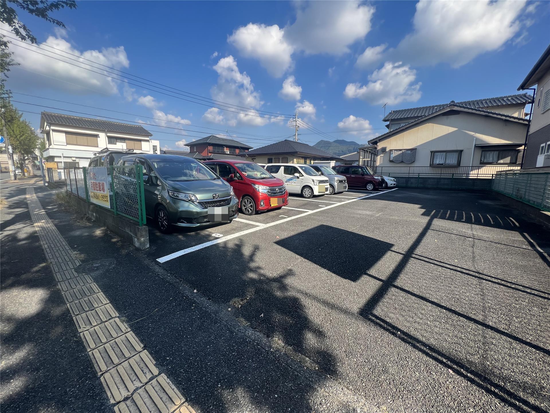 ジョイフル若葉パーキングの外観・駐車場イメージ1枚目