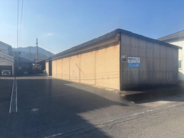 西鹿沢ガレージの外観・駐車場イメージ1枚目