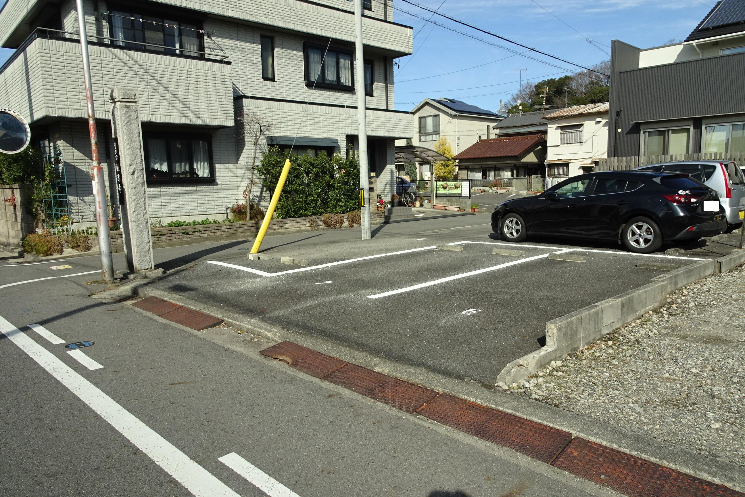 都築貸駐車場の外観・駐車場イメージ3枚目
