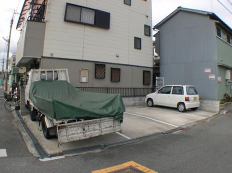 上小阪南光モータープールの外観・駐車場イメージ2枚目