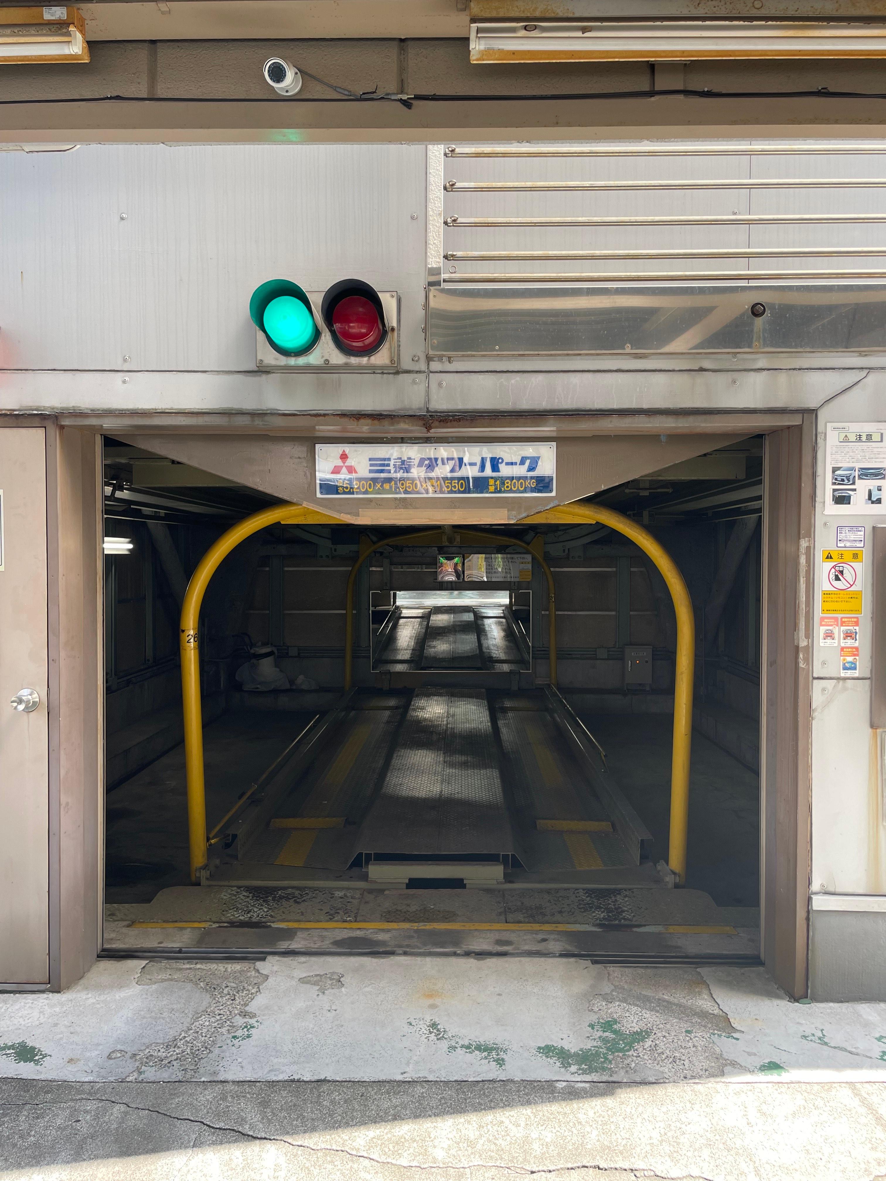 住吉町1丁目立体駐車場の外観・駐車場イメージ2枚目