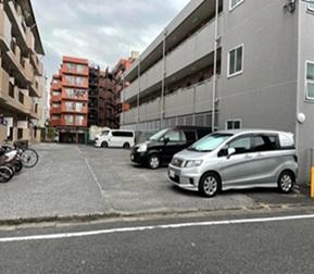 マンションニュー赤坂駐車場の外観・駐車場イメージ1枚目