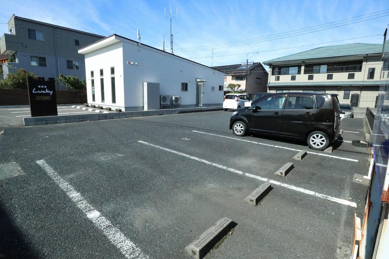 御弓町37-3駐車場の外観・駐車場イメージ3枚目