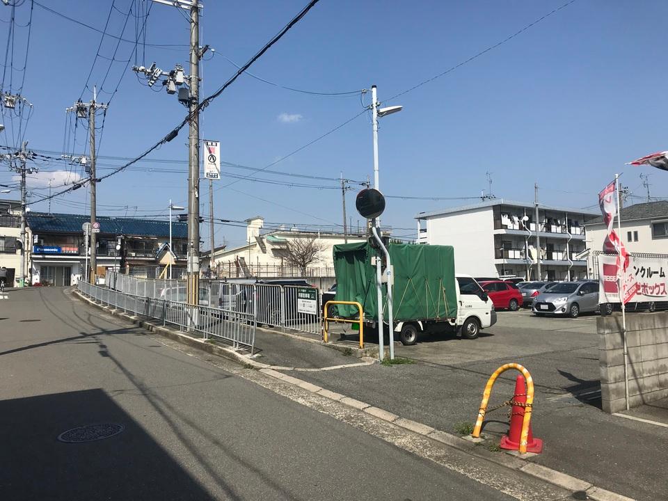 香里西之町の外観・駐車場イメージ1枚目
