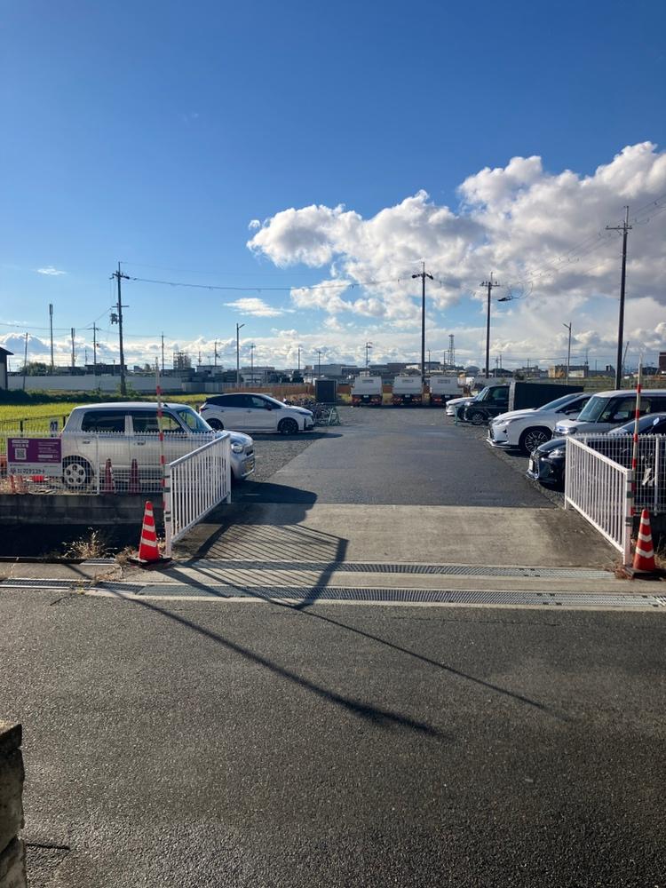 春日西町奥田ガレージの外観・駐車場イメージ1枚目