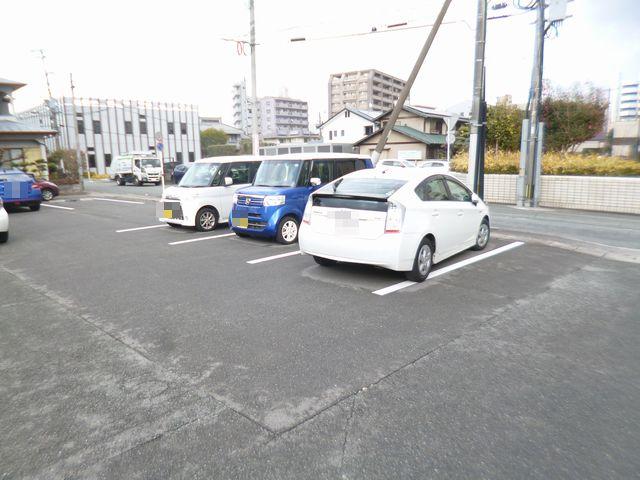 関駐車場の外観・駐車場イメージ3枚目