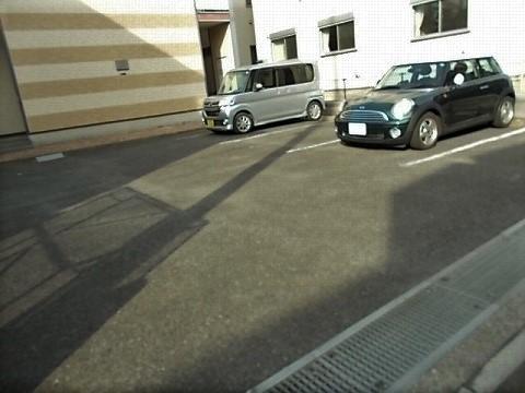 柳(25098)の外観・駐車場イメージ1枚目