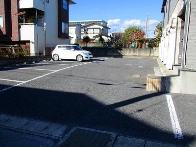 グランパ(29213)の外観・駐車場イメージ1枚目