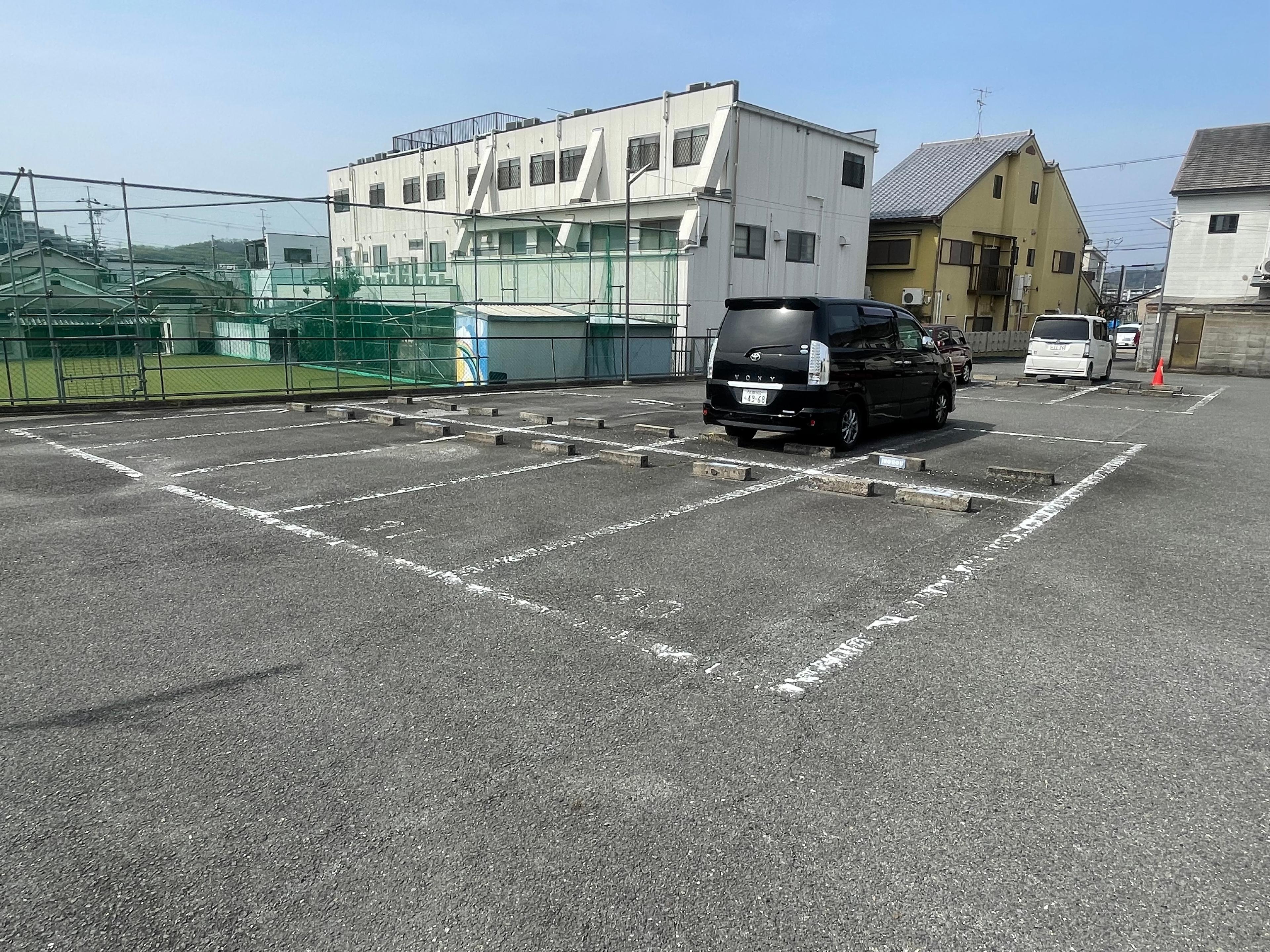 赤塚ガレージの外観・駐車場イメージ2枚目