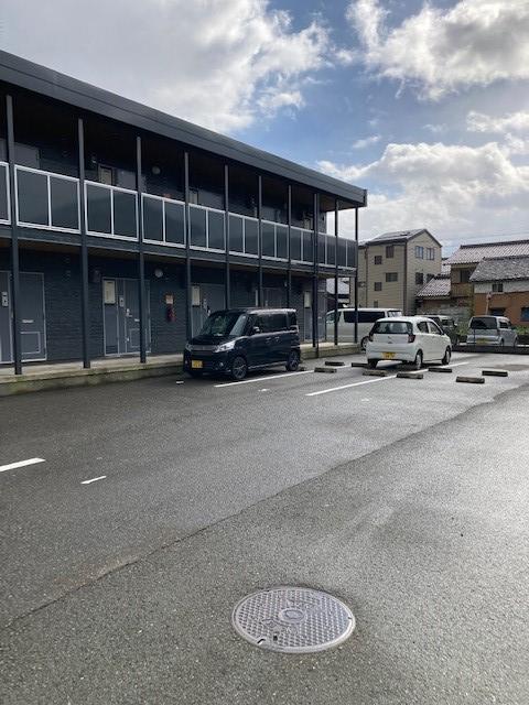 ビュー(24933)の外観・駐車場イメージ1枚目