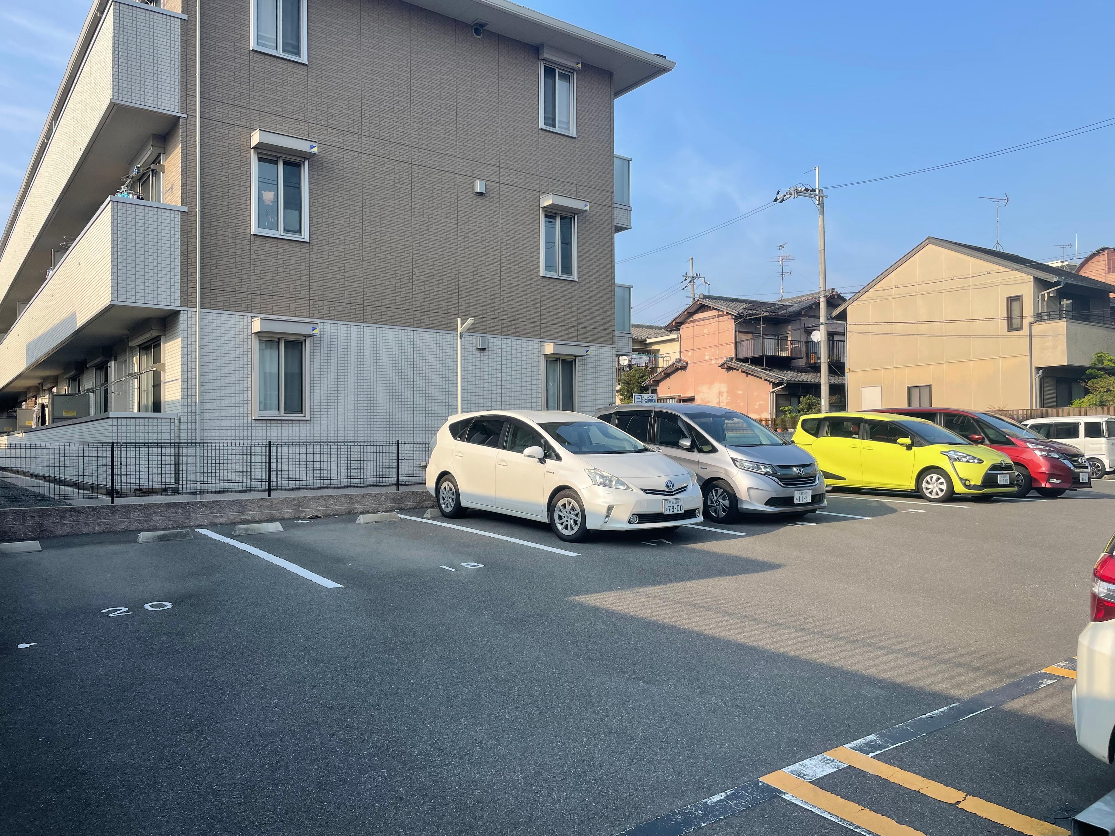 ＫＥシブタニガレージの外観・駐車場イメージ1枚目