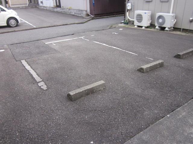 楓(18220)の外観・駐車場イメージ1枚目