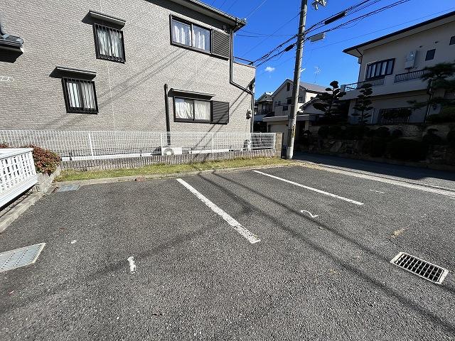 富秋(12571)の外観・駐車場イメージ1枚目