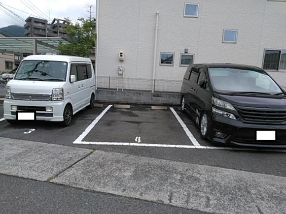 光戸ガレージの外観・駐車場イメージ2枚目