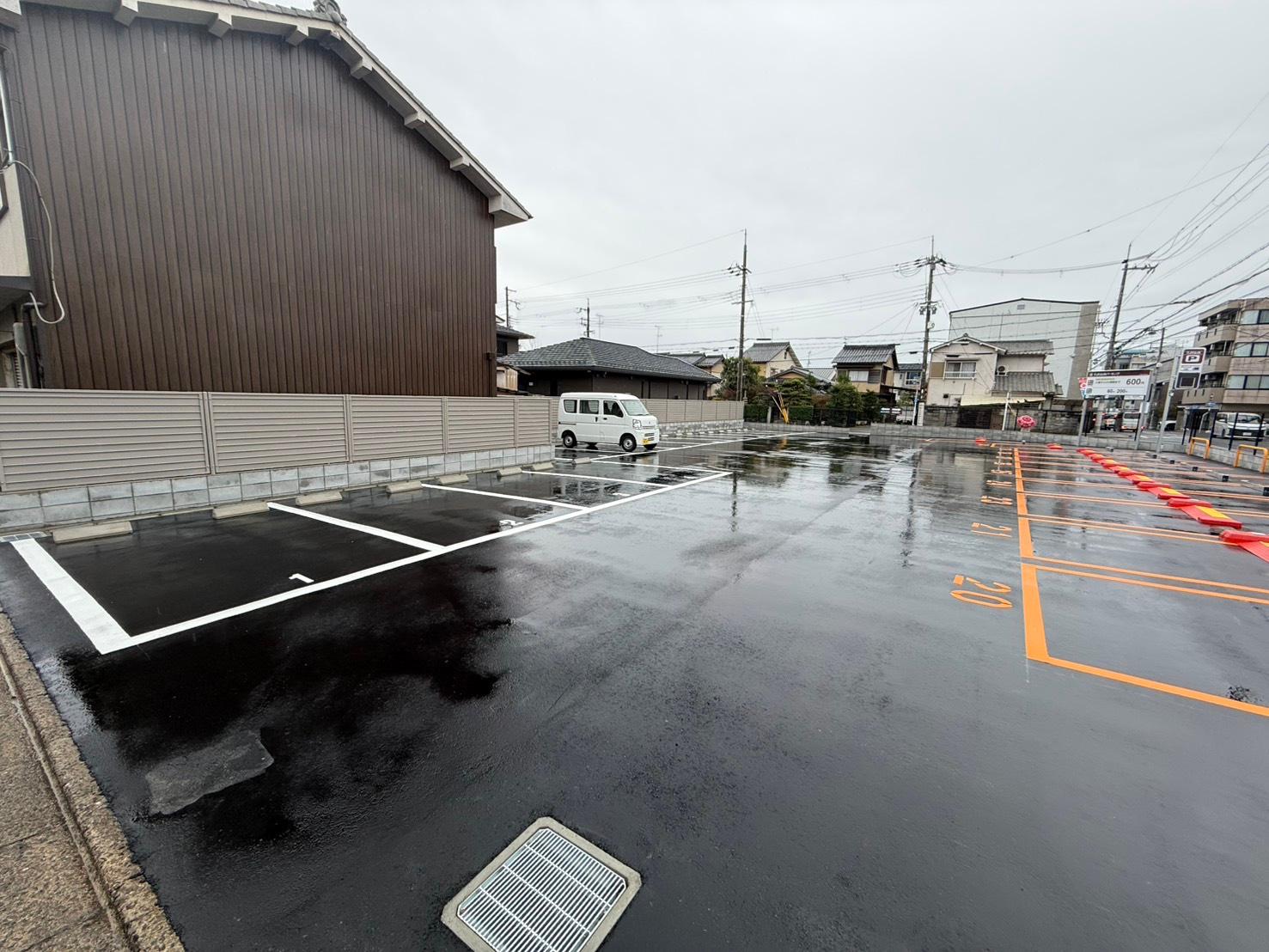 松宮ガレージの外観・駐車場イメージ2枚目