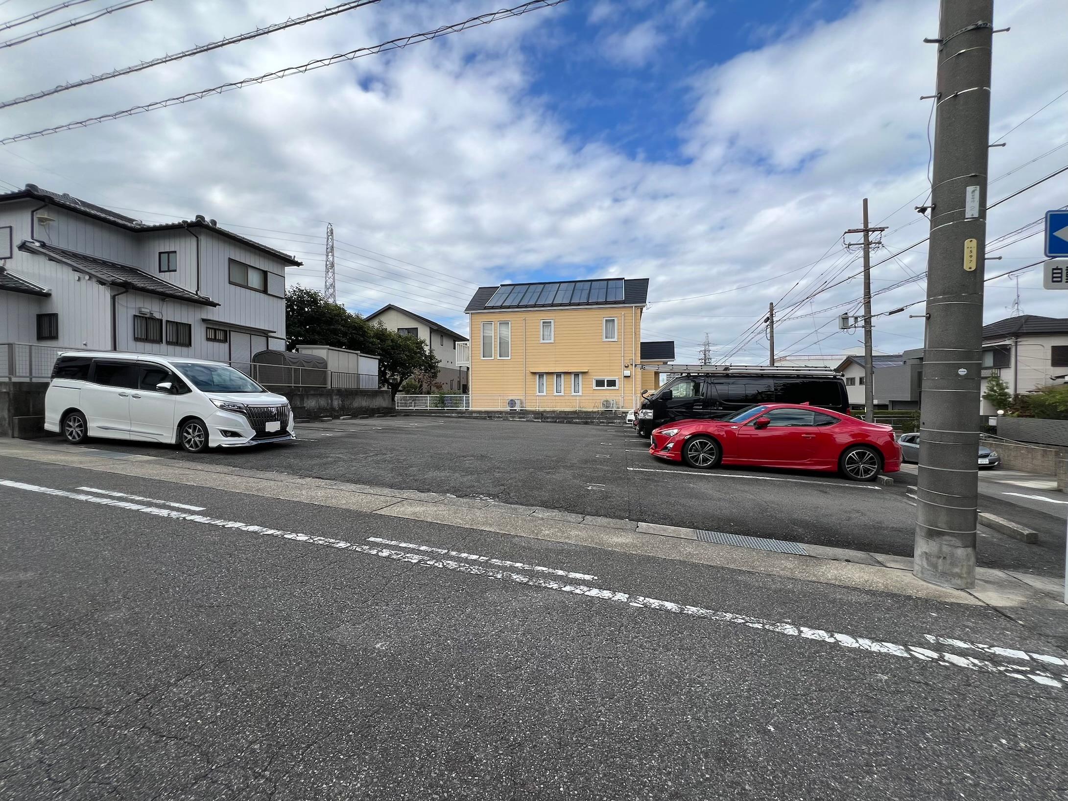 タイガー上社４丁目駐車場の外観・駐車場イメージ2枚目