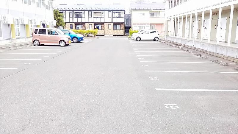 ｔｒｏｉｓピエールＢ(19061)の外観・駐車場イメージ1枚目
