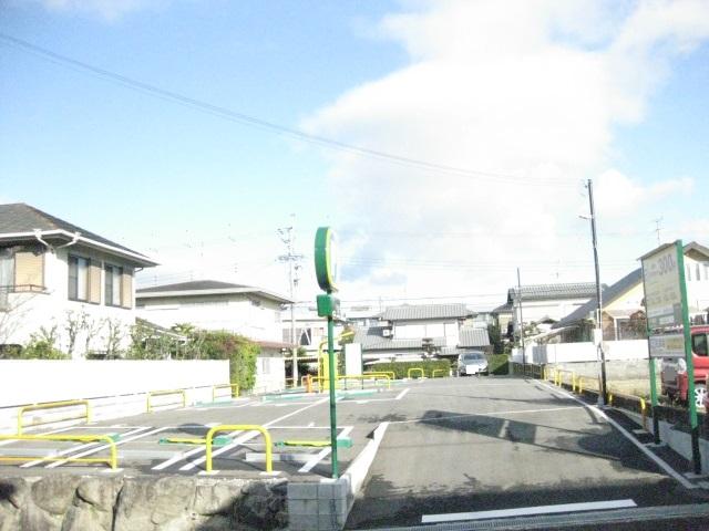 上牧町片岡台１丁目の外観・駐車場イメージ1枚目