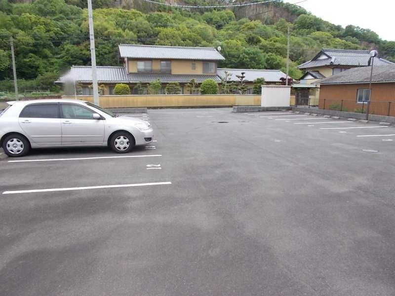 由良(17810)の外観・駐車場イメージ1枚目