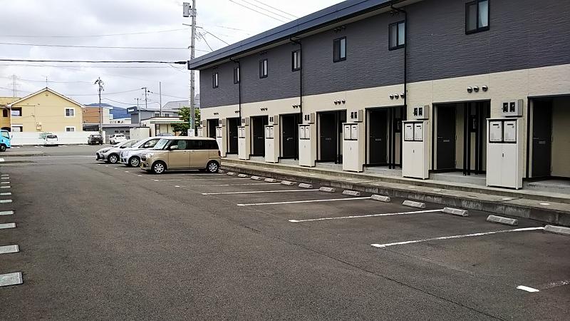 シャールポンド　Ｂ(33089)の外観・駐車場イメージ1枚目
