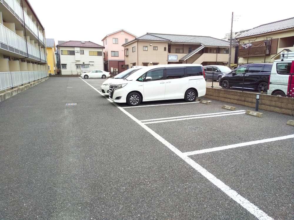 ＹＵＴＡＫＡ(29128)の外観・駐車場イメージ1枚目