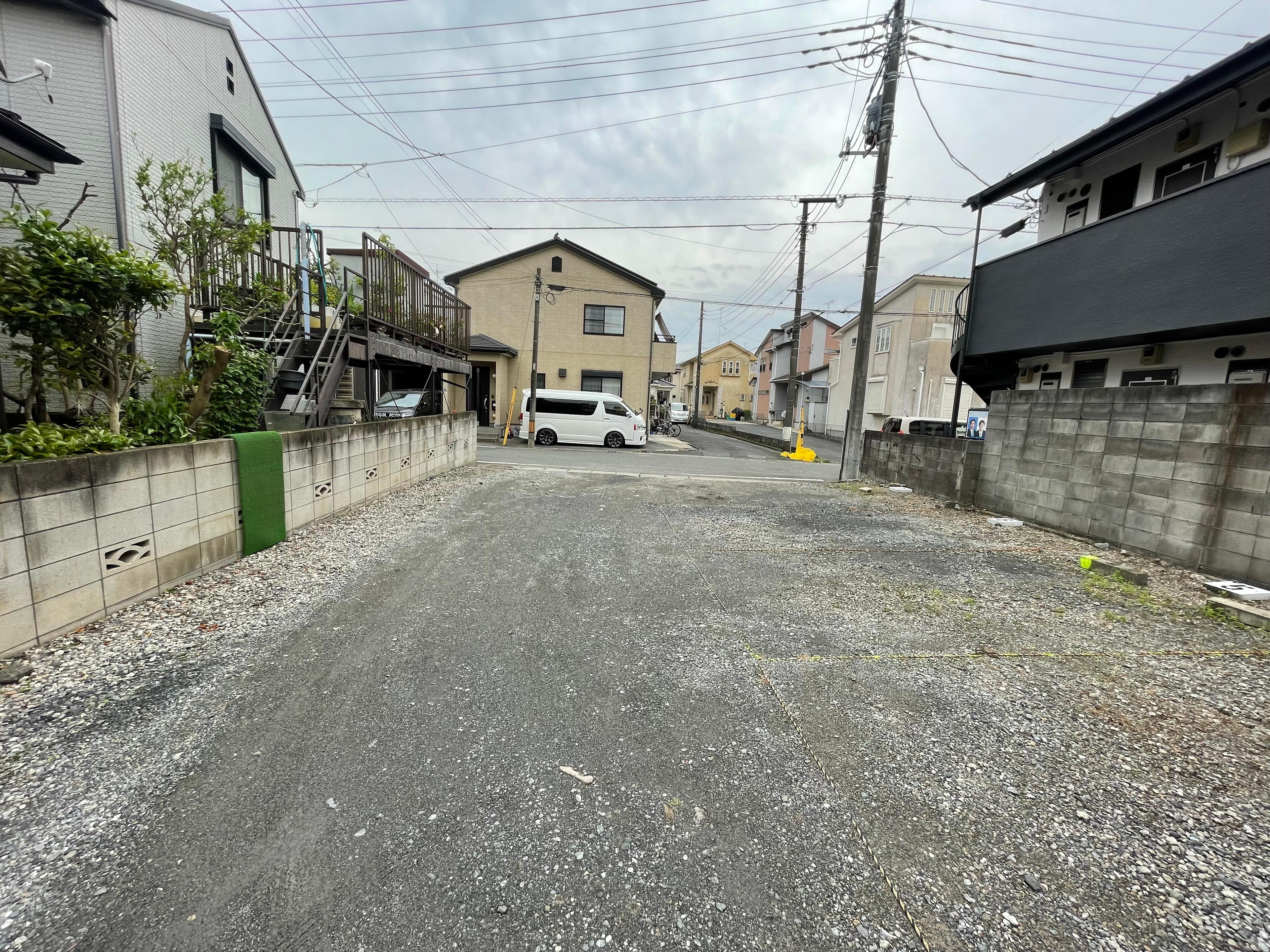 市之瀬 駐車場の外観・駐車場イメージ1枚目