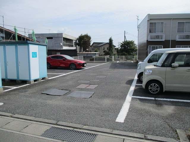 コンフォール(18809)の外観・駐車場イメージ1枚目