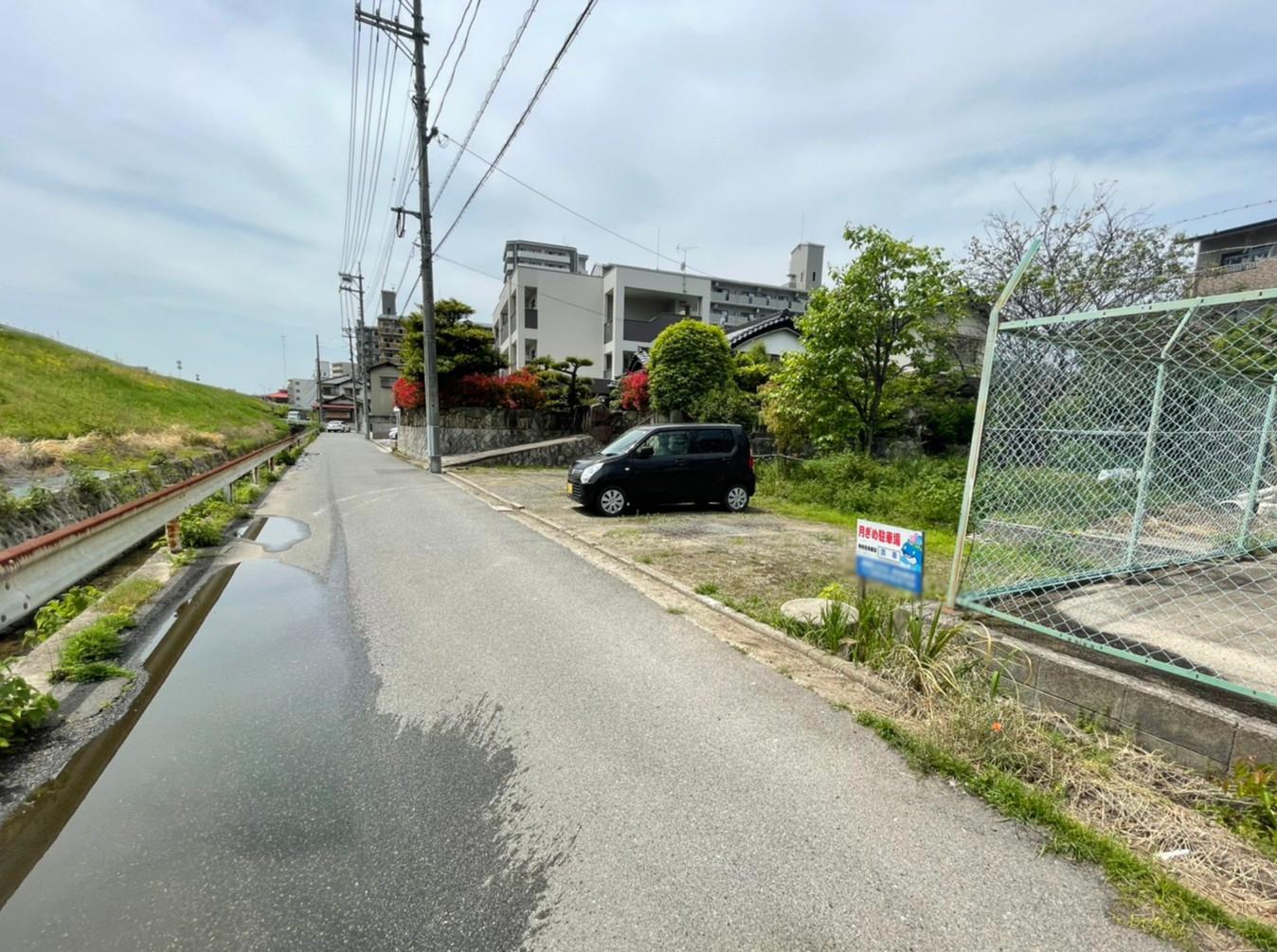第２森ガレージの外観・駐車場イメージ1枚目
