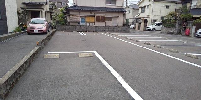 ｼﾞｮｲﾝﾄｽﾃｰｼﾞ下荒田6の外観・駐車場イメージ2枚目