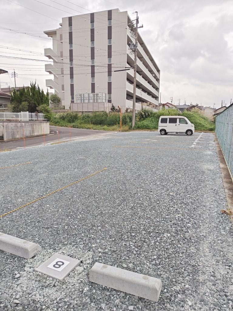 000223の外観・駐車場イメージ2枚目