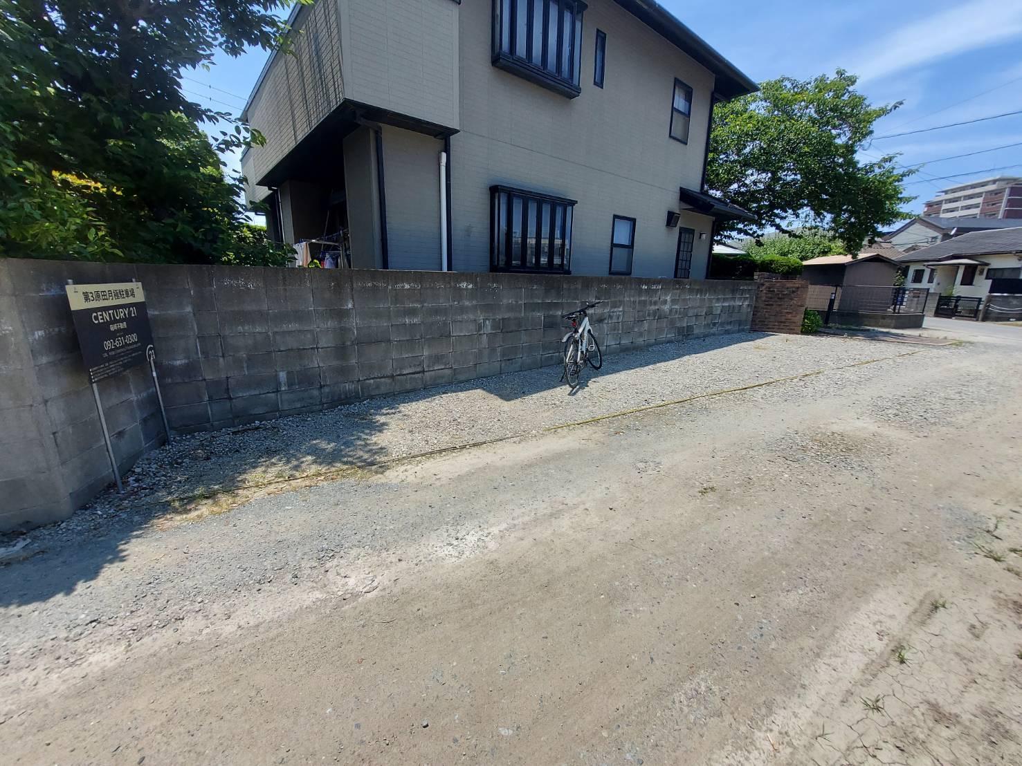 第三原田月極駐車場の外観・駐車場イメージ1枚目