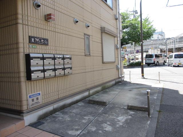 アザレセンジュ駐車場の外観・駐車場イメージ2枚目