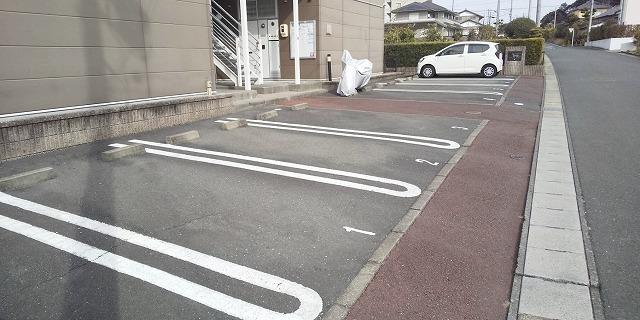 槇(20481)の外観・駐車場イメージ1枚目
