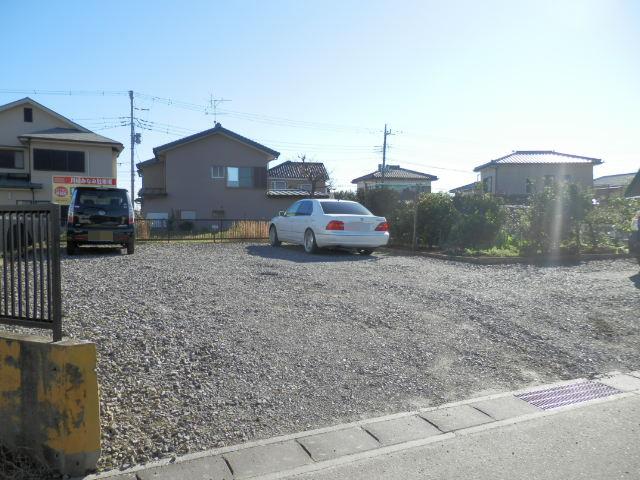 月極みなみ駐車場の外観・駐車場イメージ2枚目