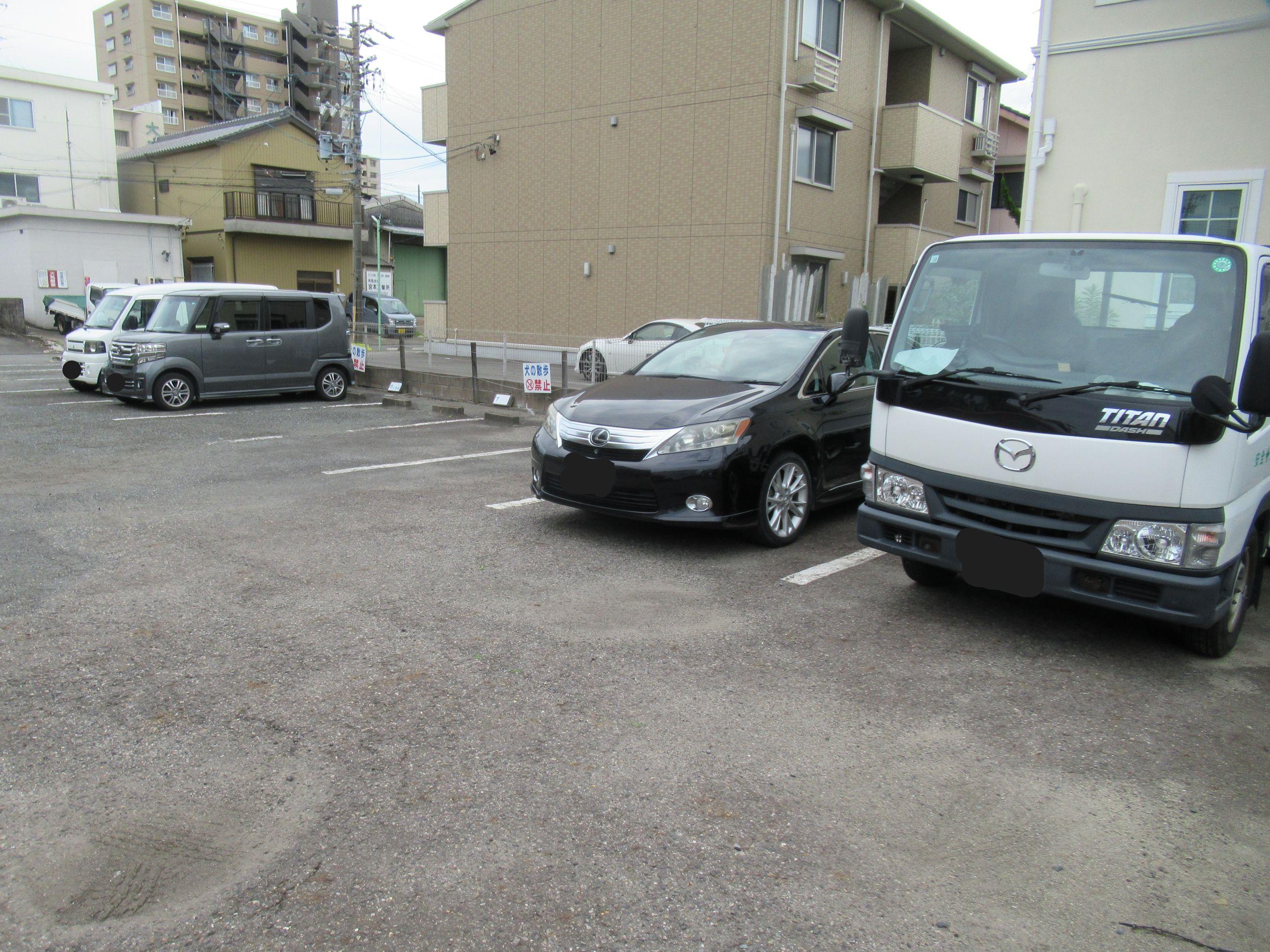 高杉第5駐車場の外観・駐車場イメージ3枚目