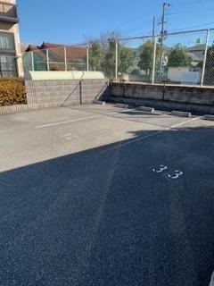 若葉(32261)の外観・駐車場イメージ1枚目