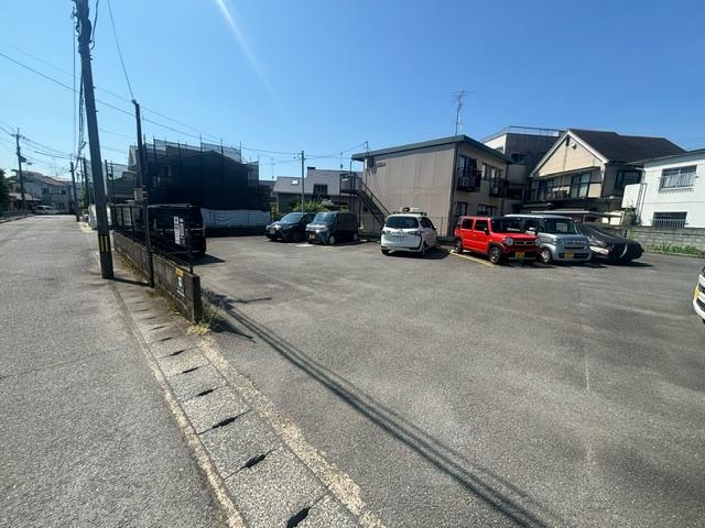 長恩寺ガレージの外観・駐車場イメージ2枚目