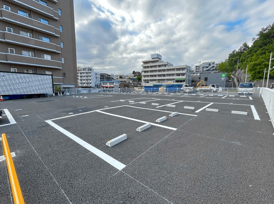 新百合ヶ丘万福寺第６の外観・駐車場イメージ2枚目