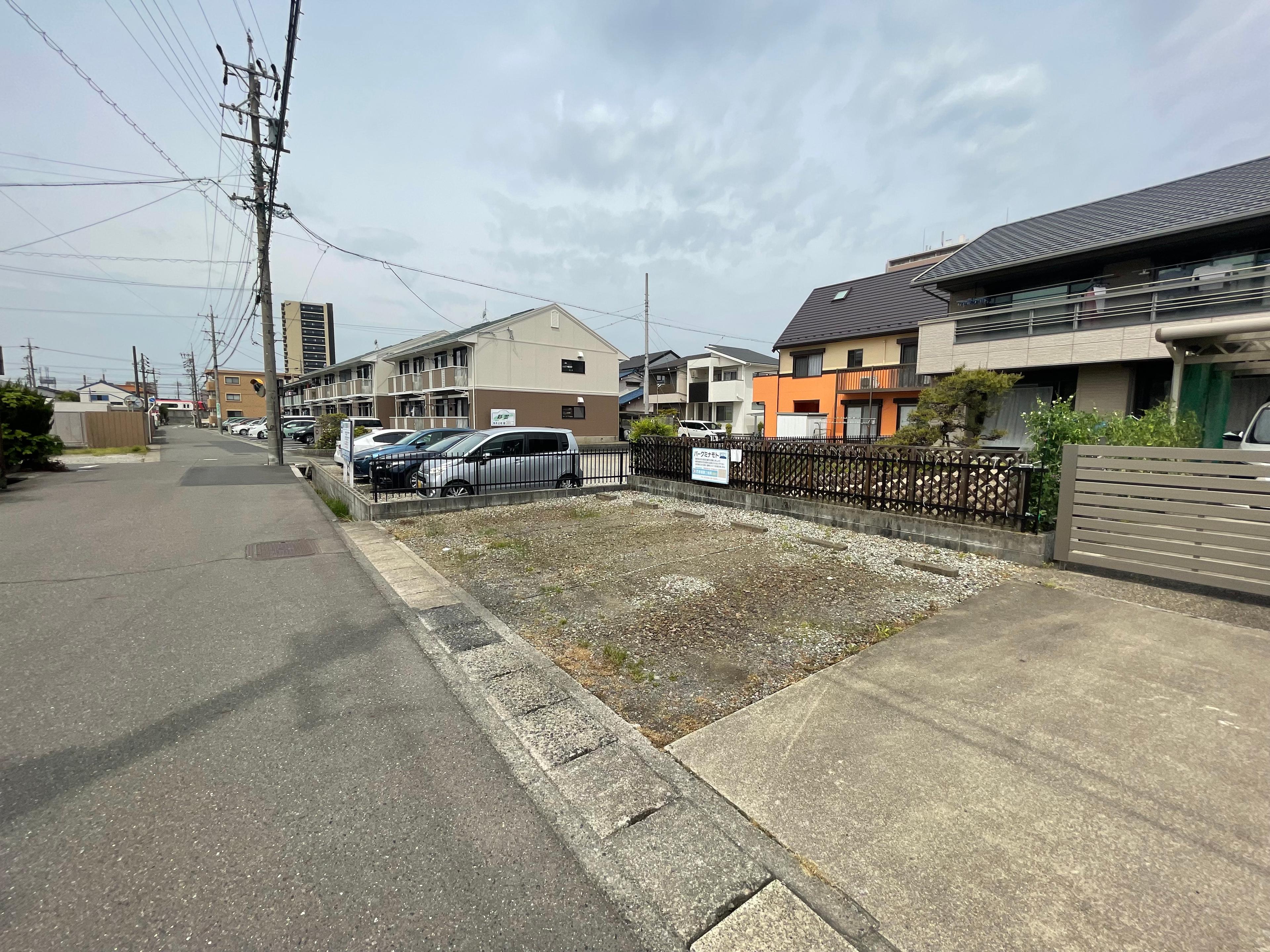 パークミナモトの外観・駐車場イメージ2枚目