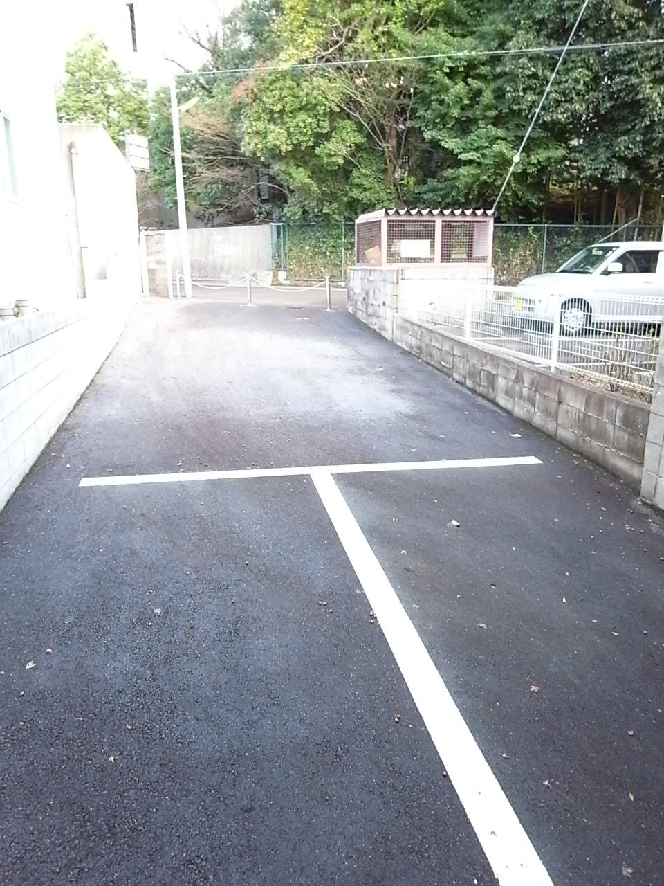 貝川ガレージの外観・駐車場イメージ2枚目