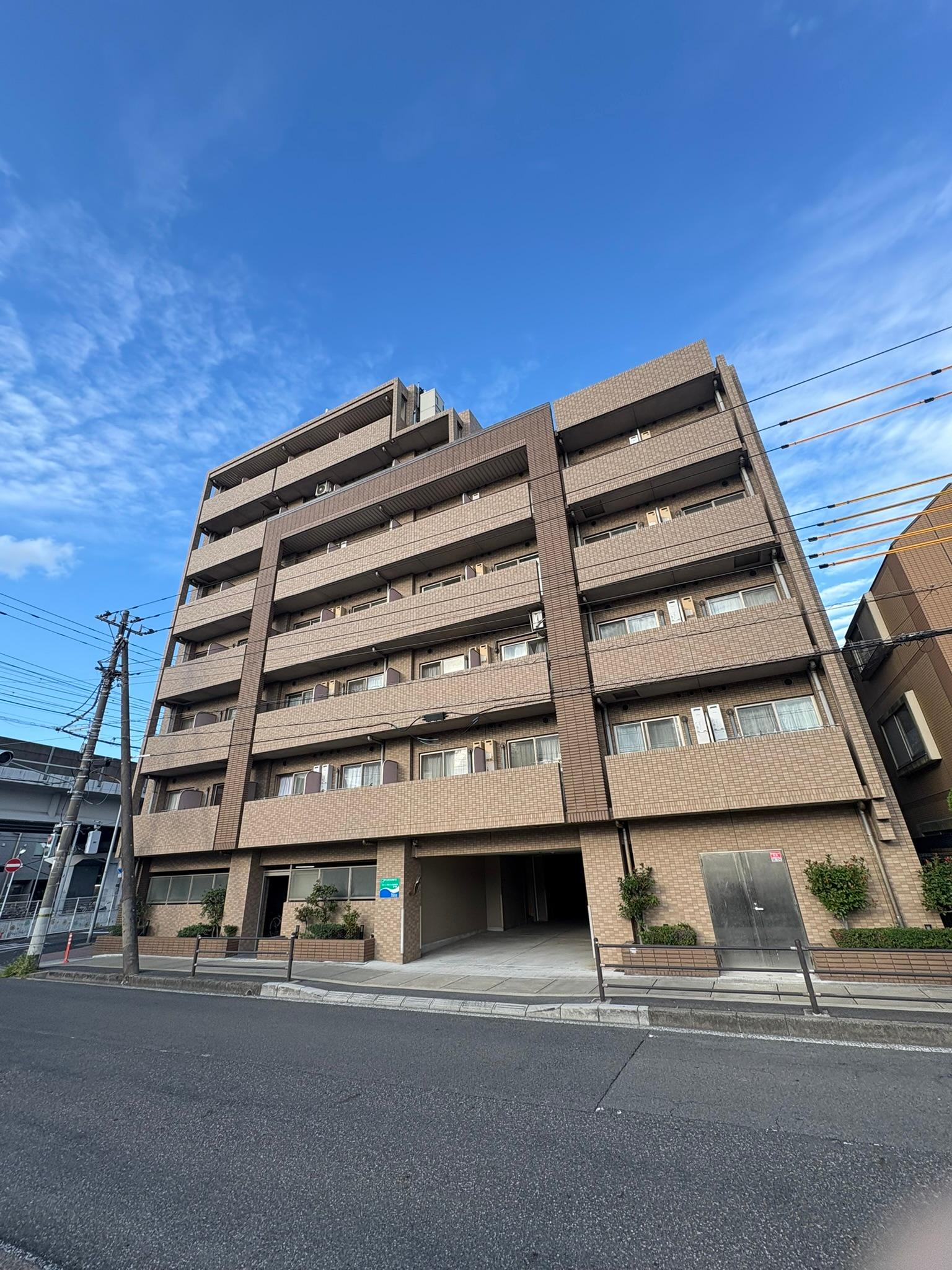 クオーレプロバンス南行徳Ⅱの外観・駐車場イメージ1枚目