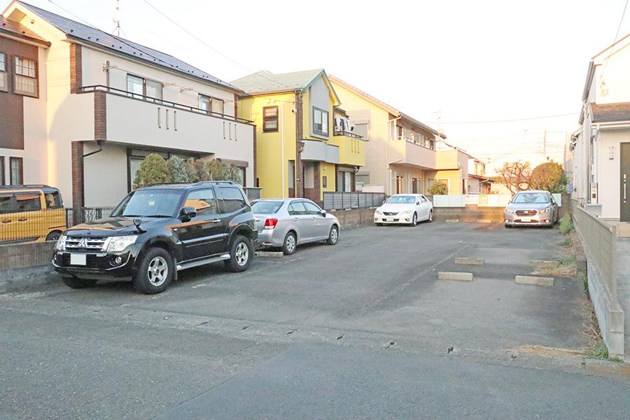 7条パーキングの外観・駐車場イメージ1枚目