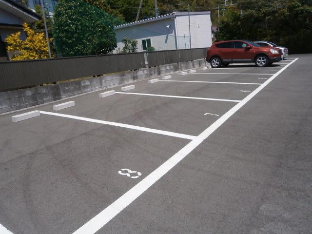 化粧坂駐車場の外観・駐車場イメージ1枚目