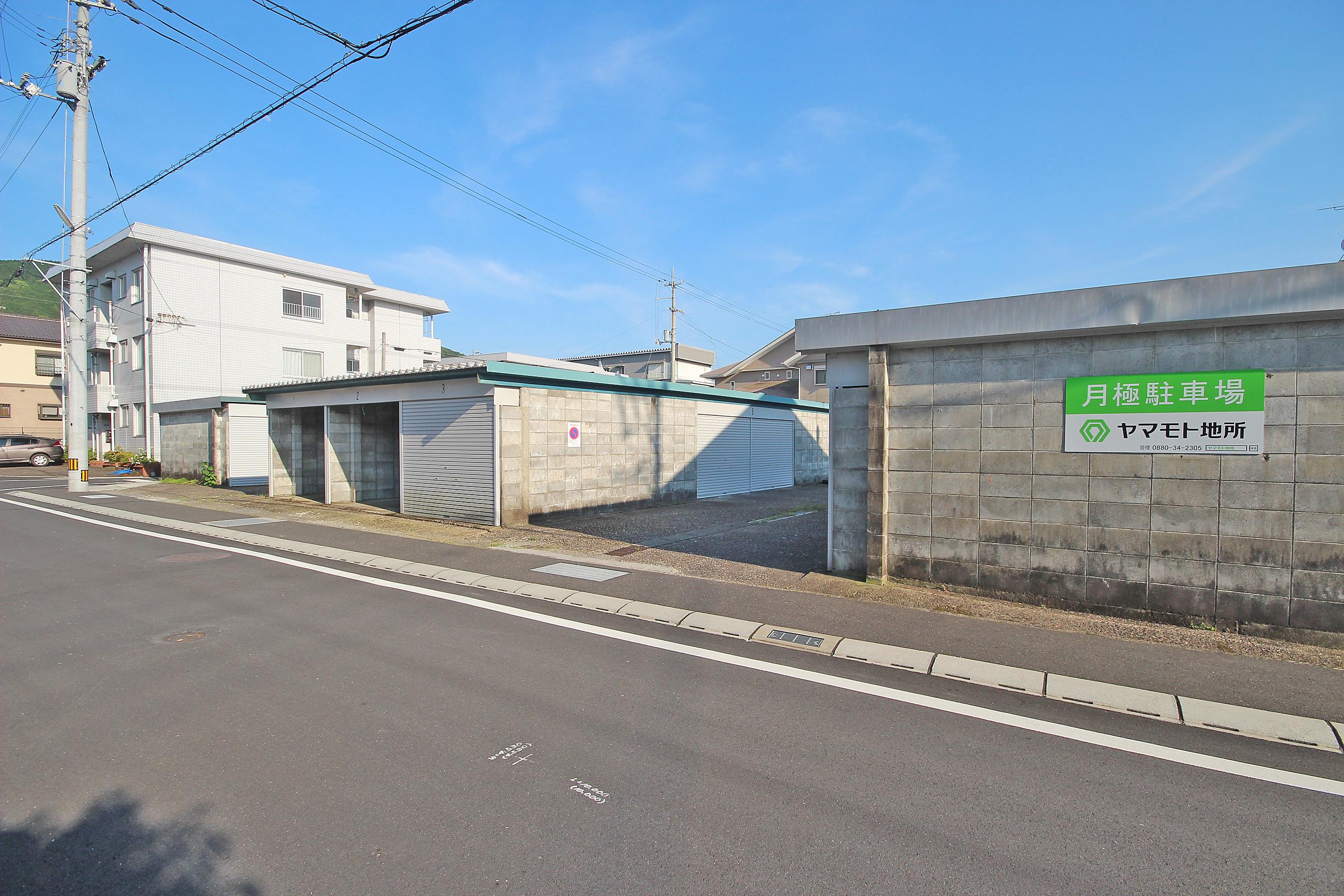 しまんとパーキング中村東町二丁目92番 ガレージの外観・駐車場イメージ1枚目