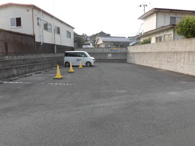 仲間駐車場の外観・駐車場イメージ1枚目